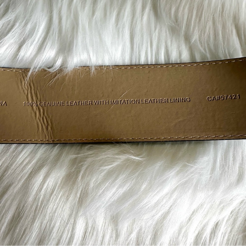 Ann Taylor Classic Black Leather Belt with Gold Buckle - Size M - Picture 4 of 10